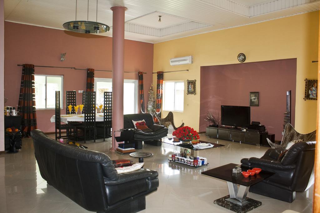Quest Lodge Spintex Exterior foto