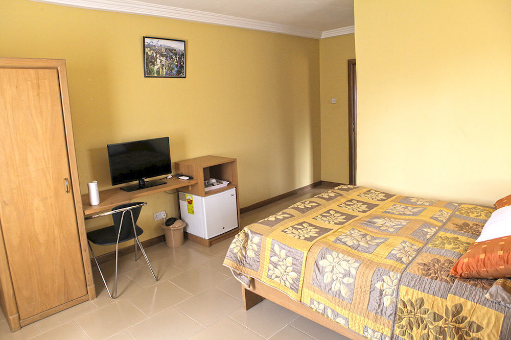 Quest Lodge Spintex Exterior foto
